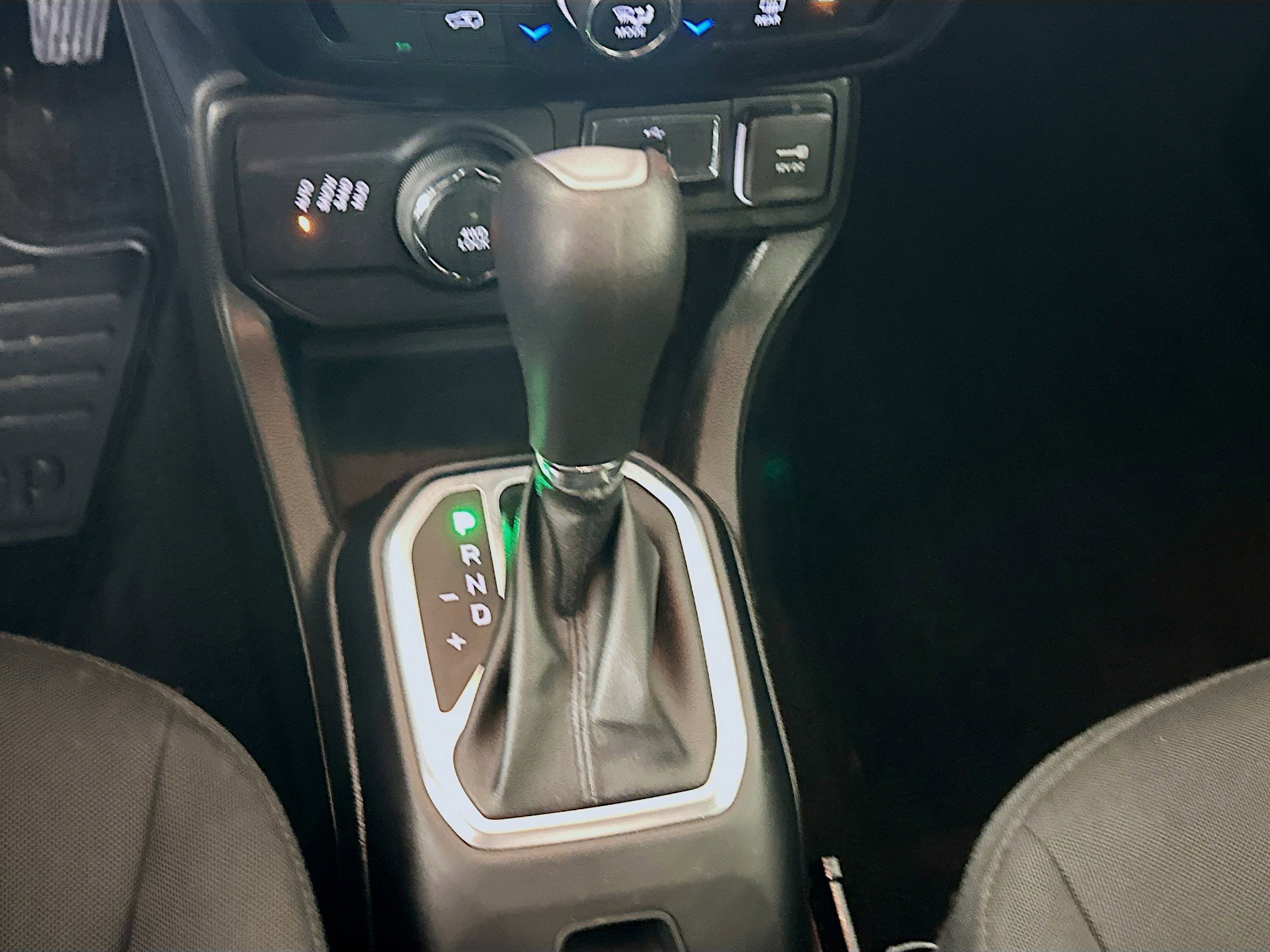 Used 2023 Jeep Renegade Latitude image 24