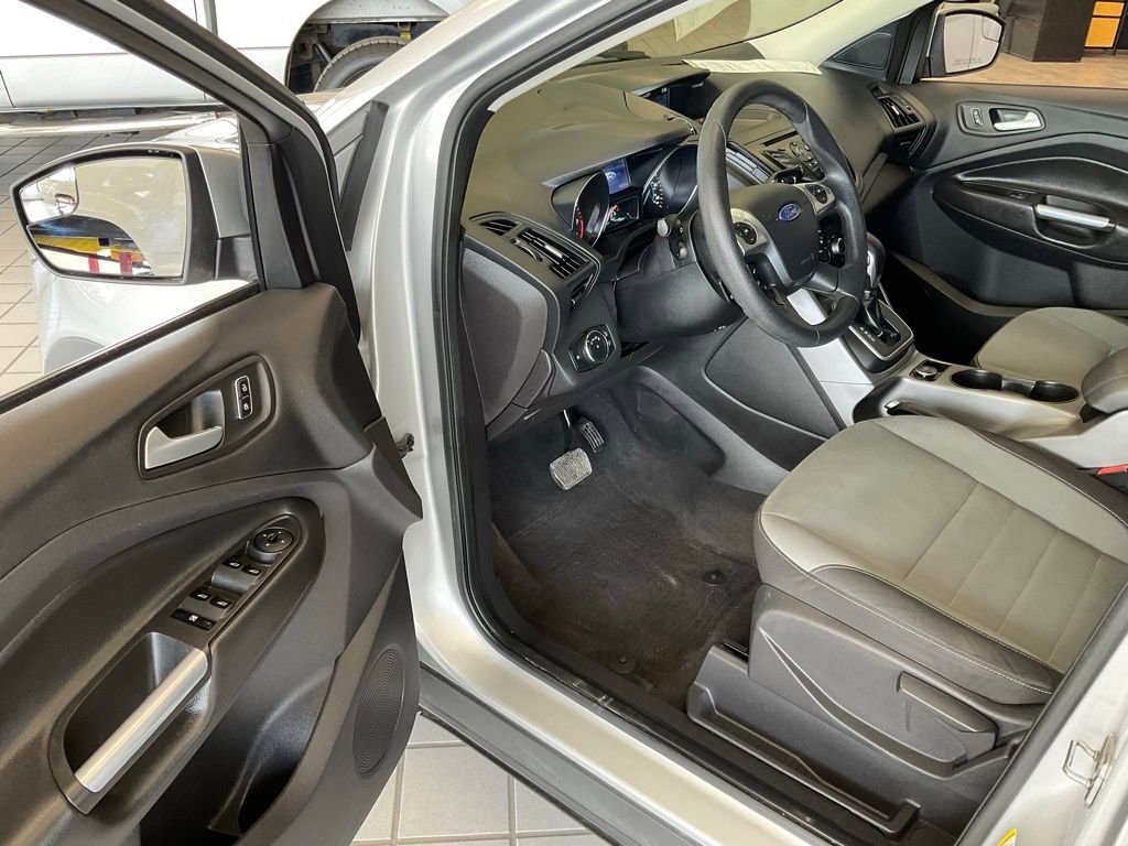 Used 2013 Ford Escape SE image 9