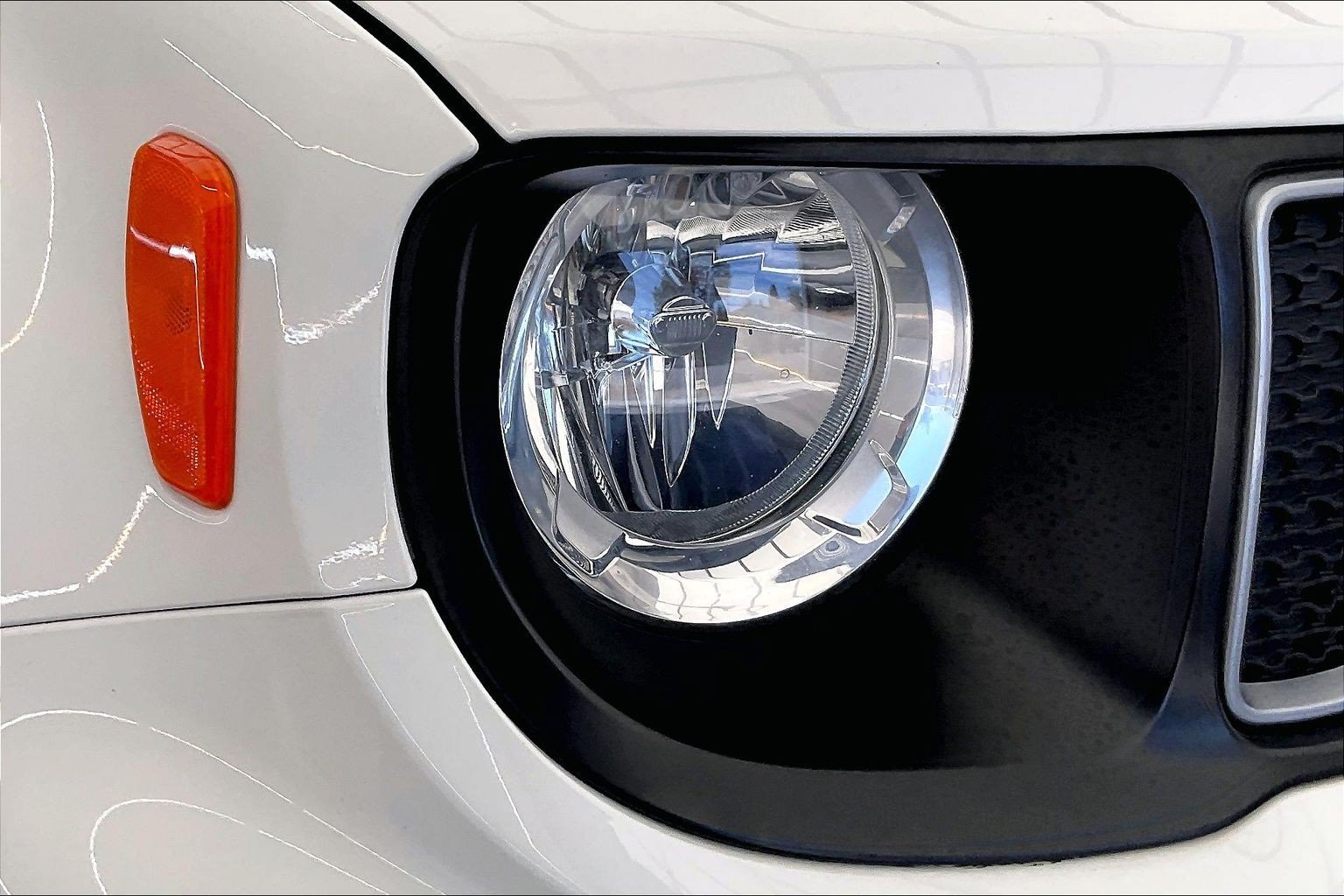 Used 2022 Jeep Renegade Latitude AWD/4WD image 27