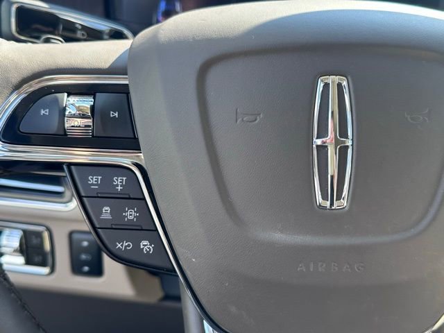 Used 2024 Lincoln Navigator L Reserve image 14