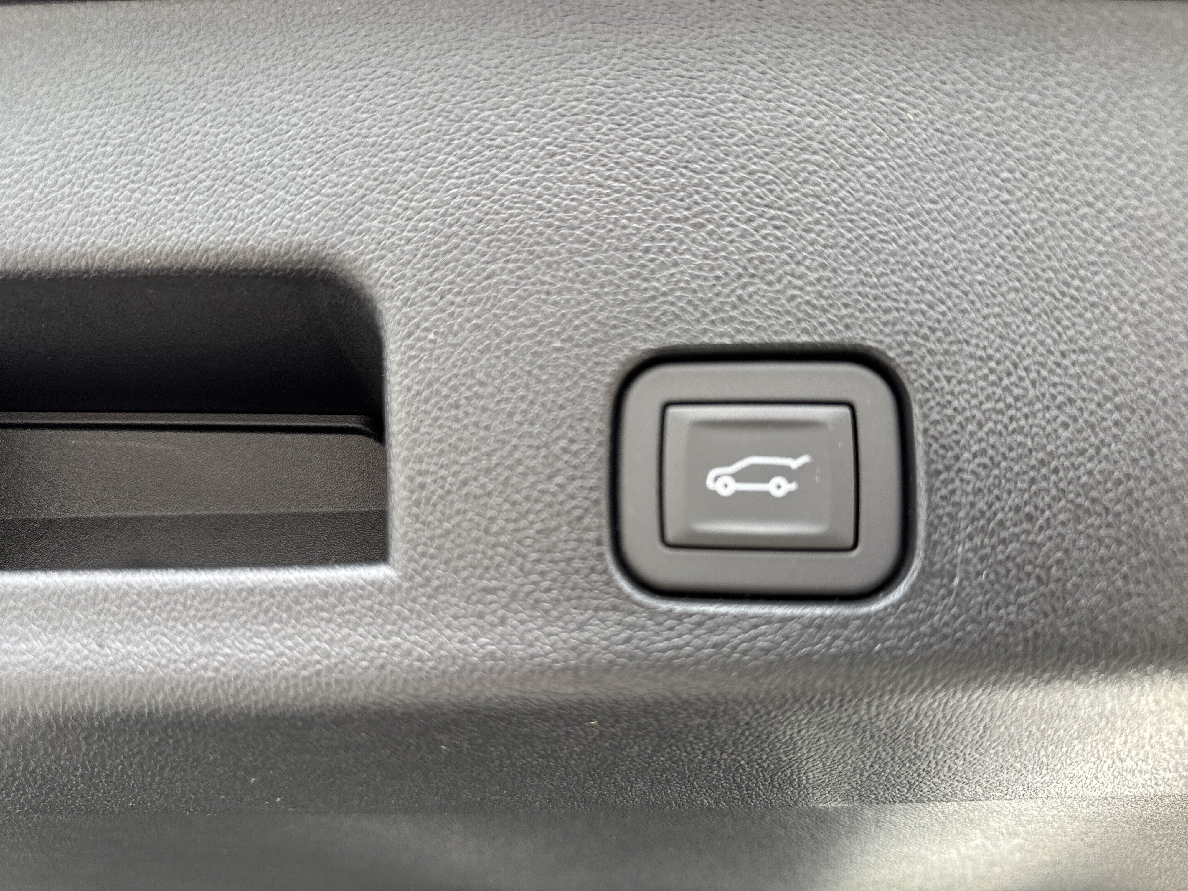 New 2026 Buick Enclave Sport Touring w/ Power Package FWD image 37