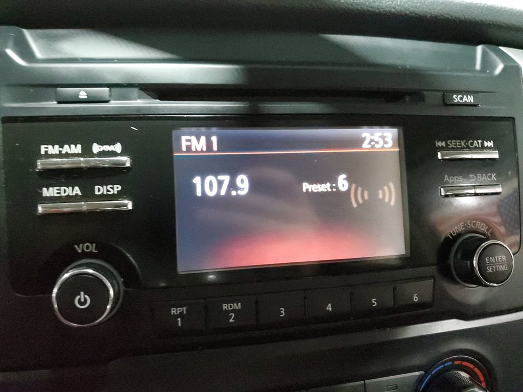 Used 2017 Nissan Titan SV AWD/4WD image 28