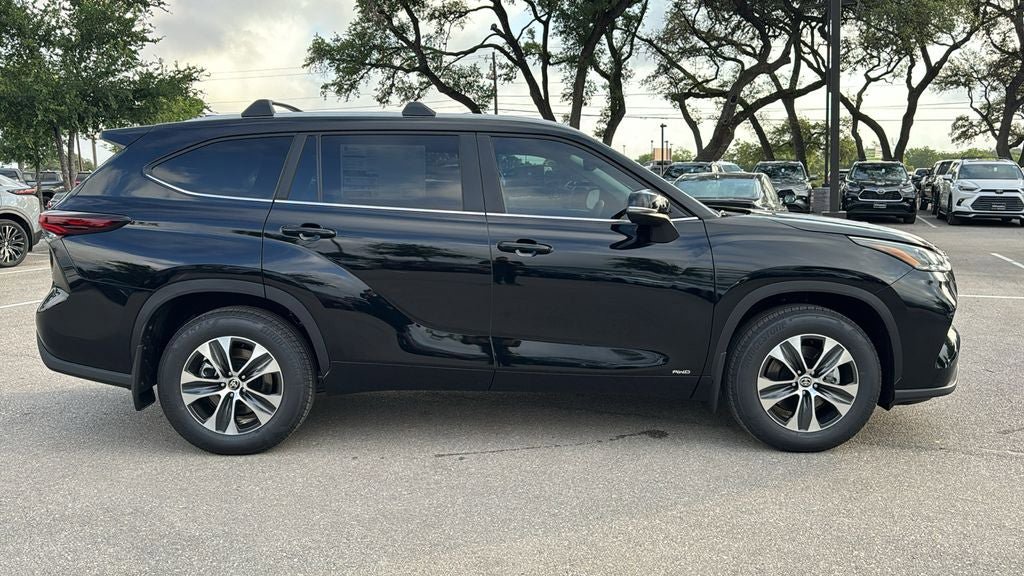New 2026 Toyota Highlander XLE AWD/4WD image 10