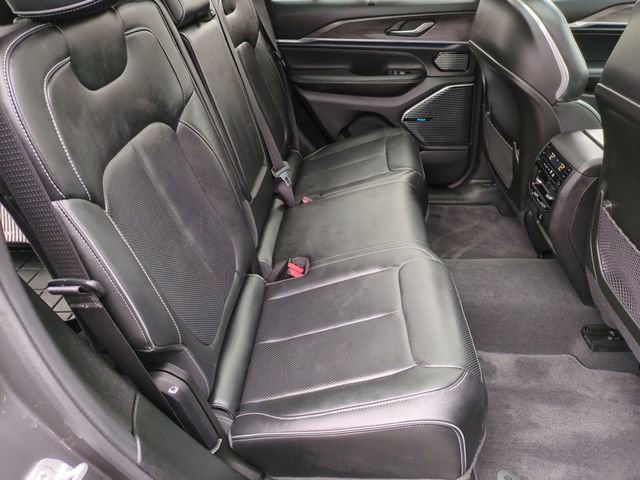 Certified 2022 Jeep Grand Cherokee Overland w/ Adv Protech Group III image 30