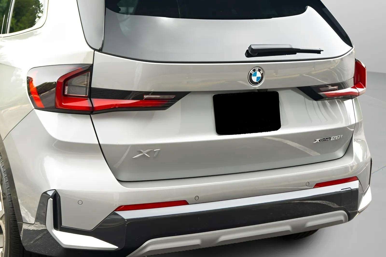 Used 2025 BMW X1 xDrive28i image 7