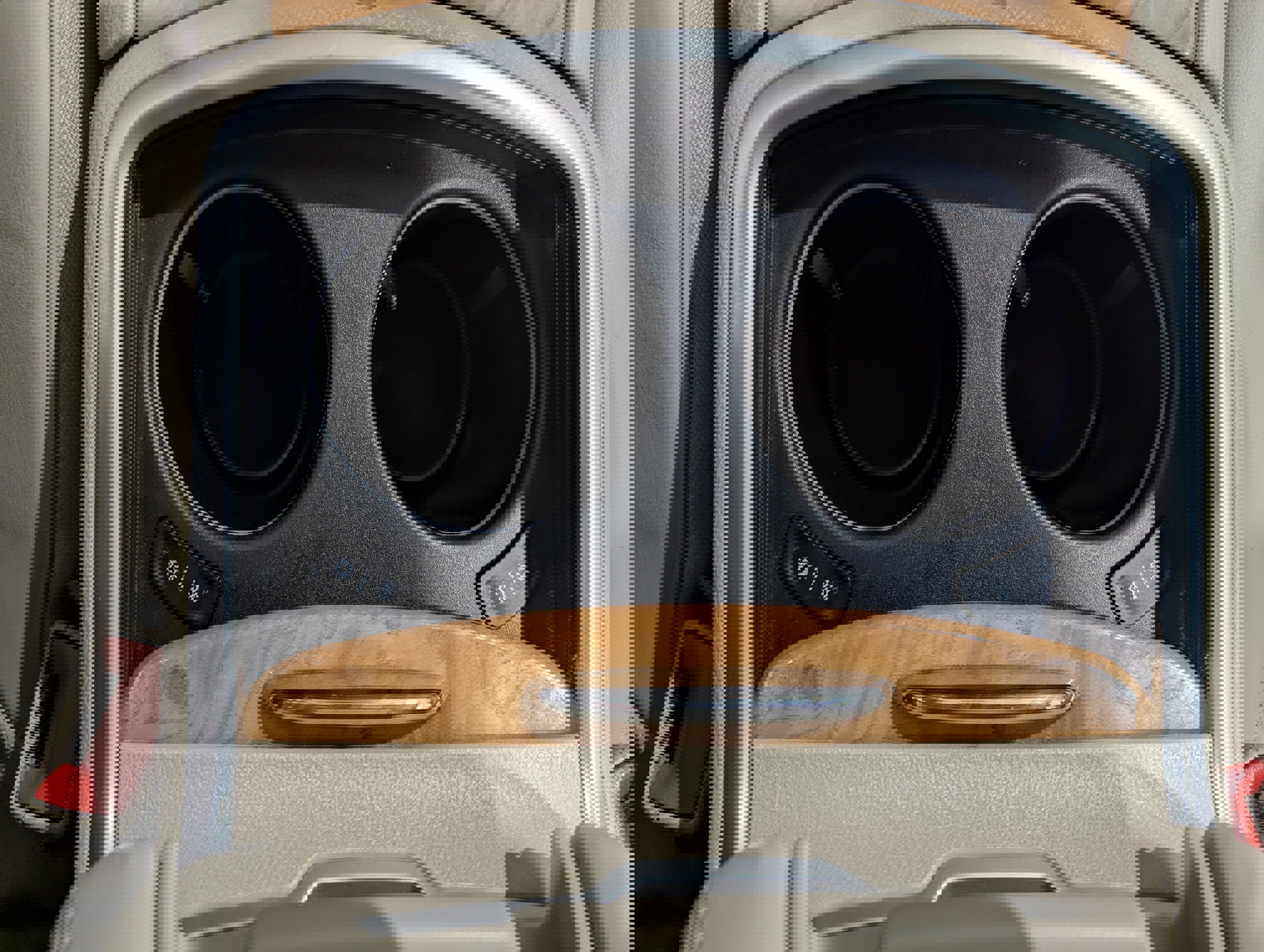 Used 2013 Chrysler 300 C w/ Light Group image 16