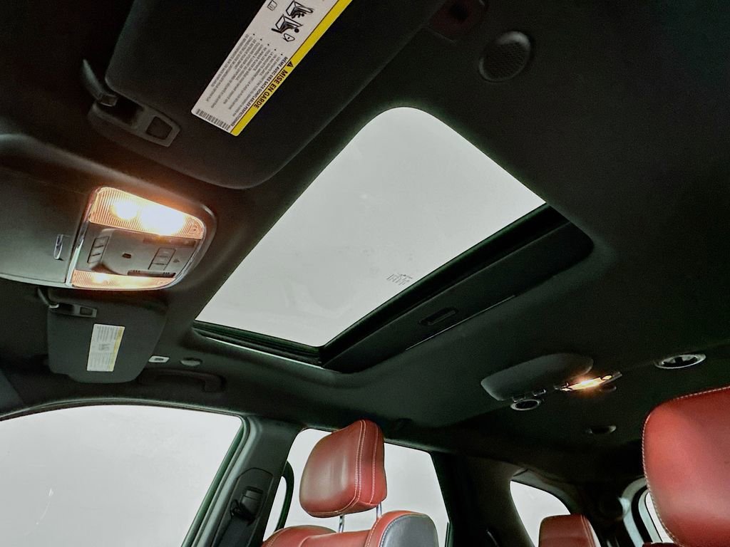Used 2018 Dodge Durango SRT w/ Technology Group image 11