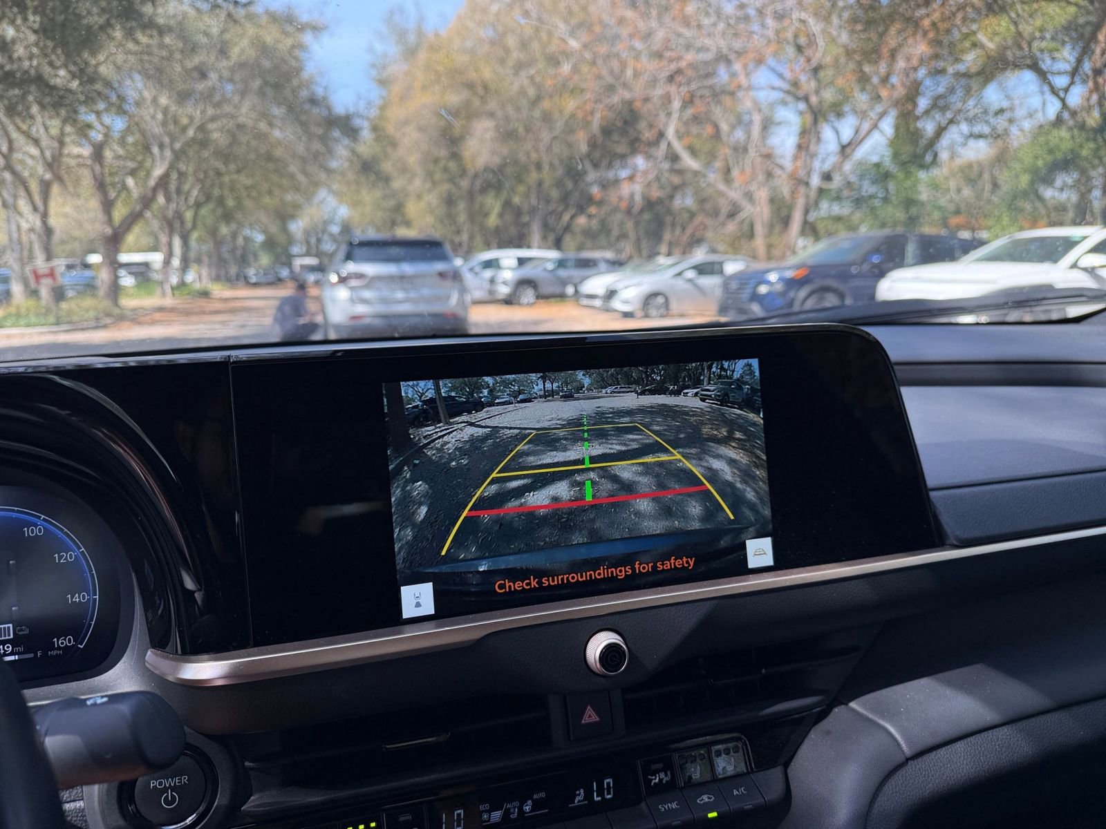 Used 2025 Toyota Crown XLE image 18