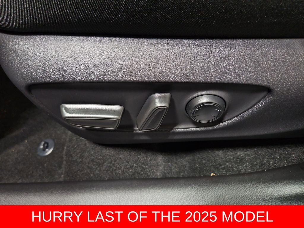 New 2025 Toyota RAV4 XLE image 13