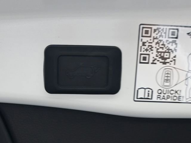 Used 2022 Toyota RAV4 Limited FWD image 29