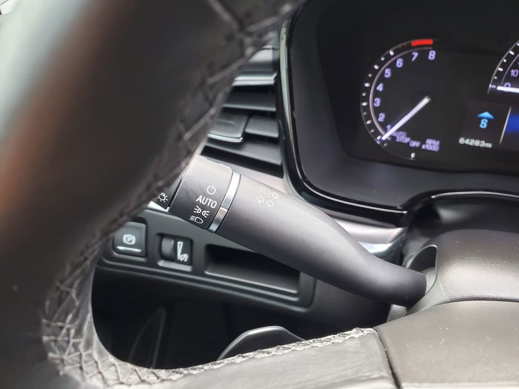 Used 2019 Cadillac XT5 Luxury w/ LPO, Black Ice Package image 21