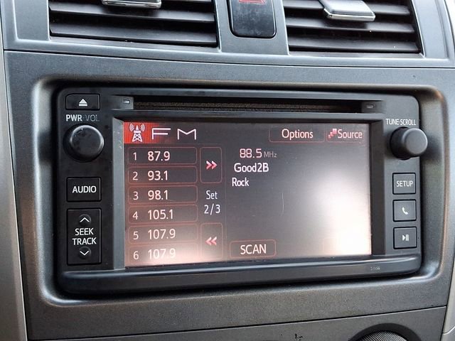 Used 2013 Toyota Corolla LE FWD image 17