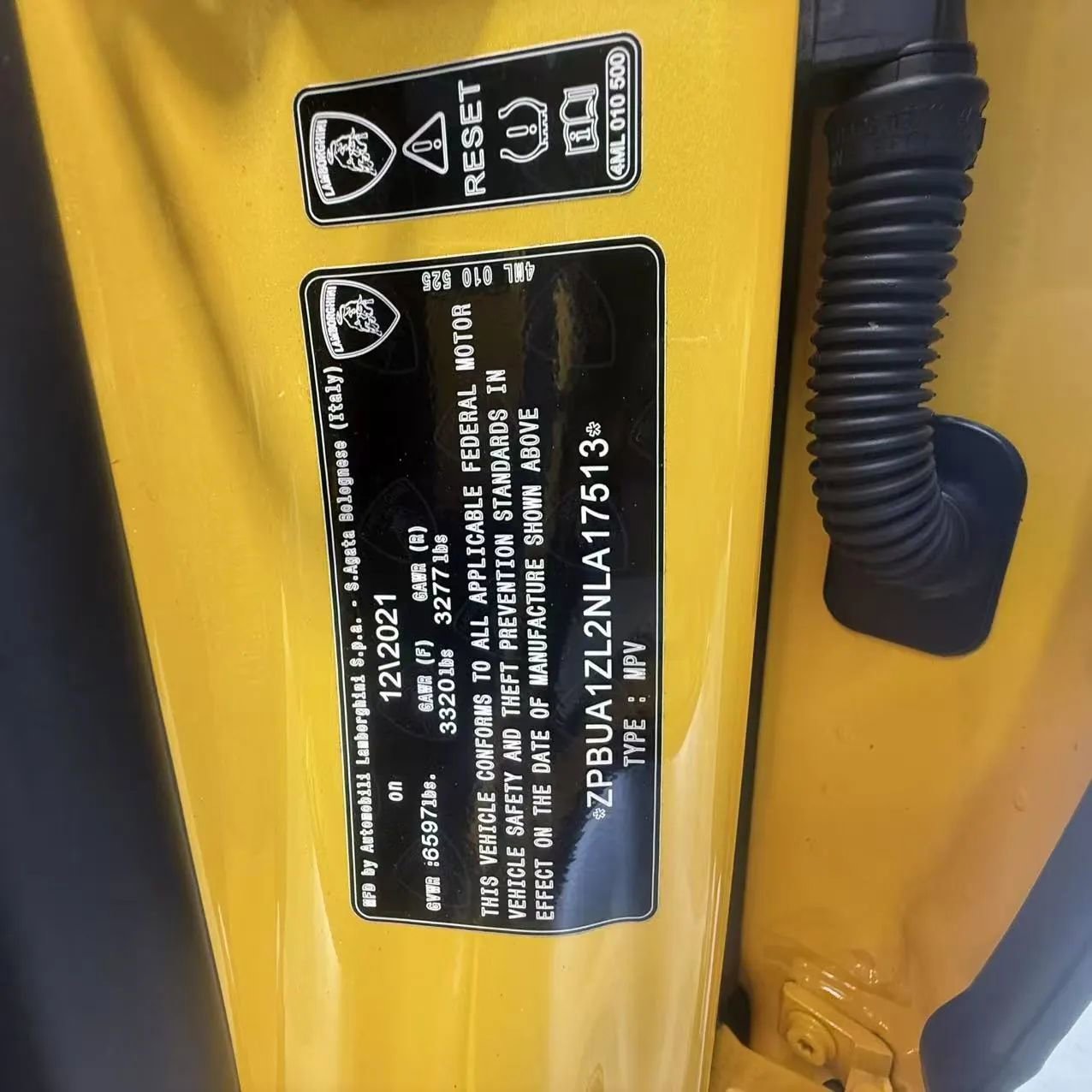 Used 2022 Lamborghini Urus image 30