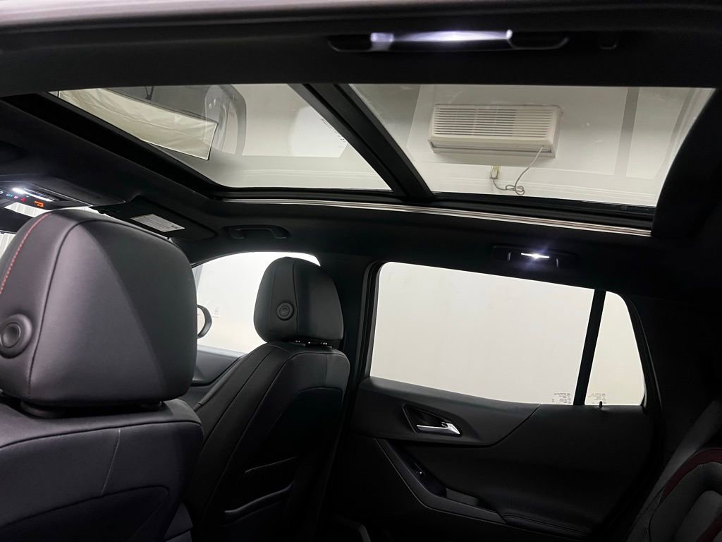 New 2026 Chevrolet Equinox RS w/ Convenience Package III image 36