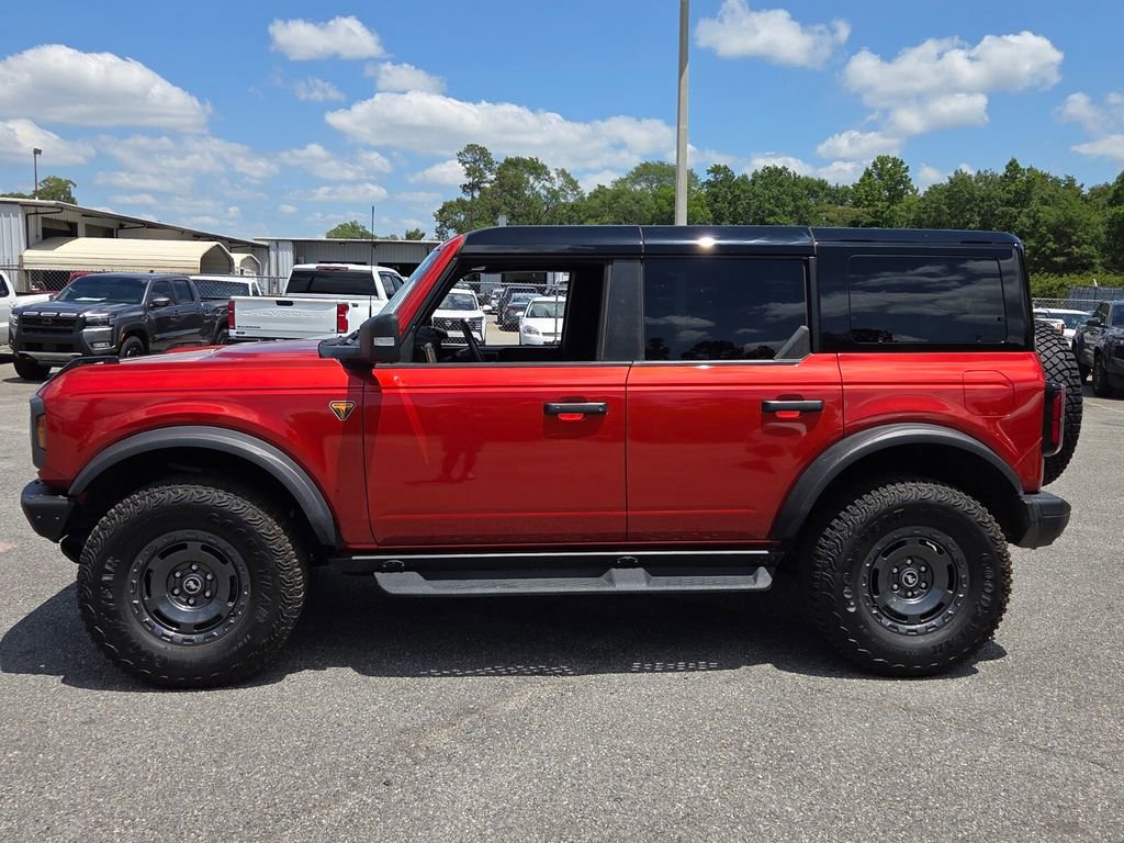 Used 2024 Ford Bronco Badlands AWD/4WD image 2