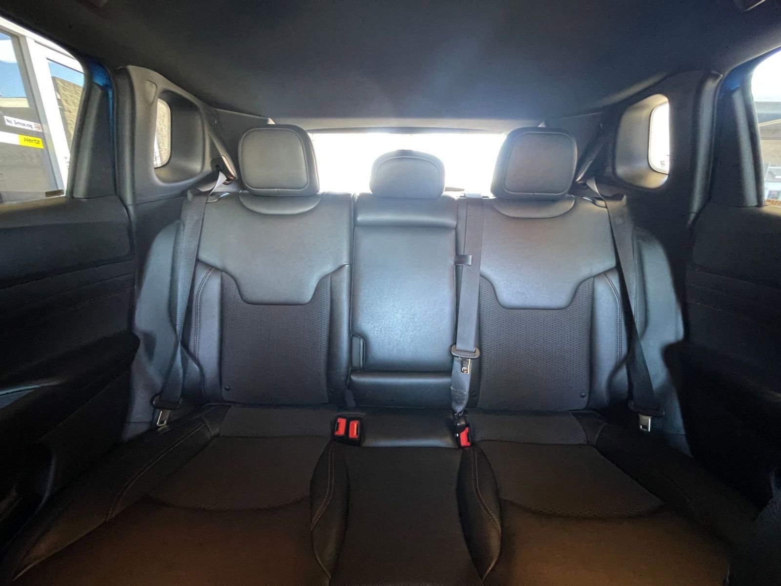 Used 2025 Jeep Compass Trailhawk AWD/4WD image 37