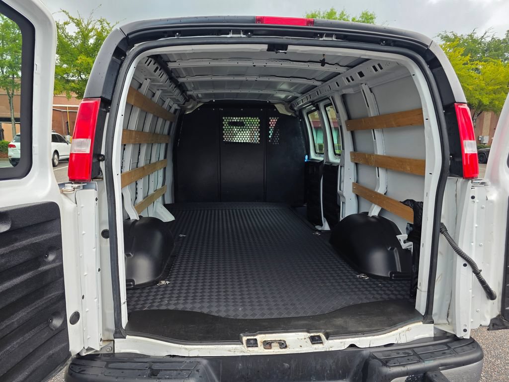 Used 2024 GMC Savana 2500 w/ Driver Convenience Package RWD image 23