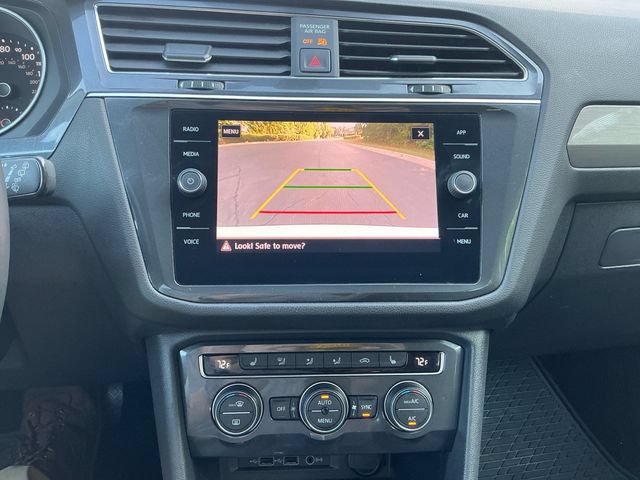Used 2020 Volkswagen Tiguan SE w/ Panoramic Sunroof Package AWD/4WD image 20