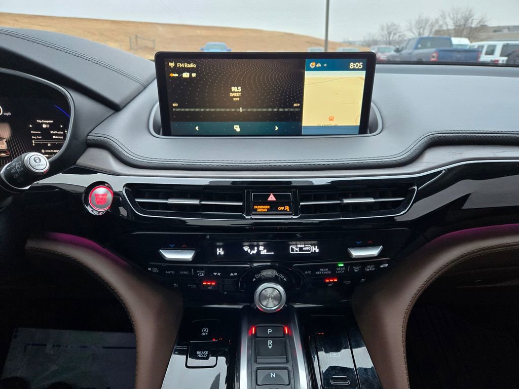 Used 2023 Acura MDX SH-AWD w/ Advance Package image 21