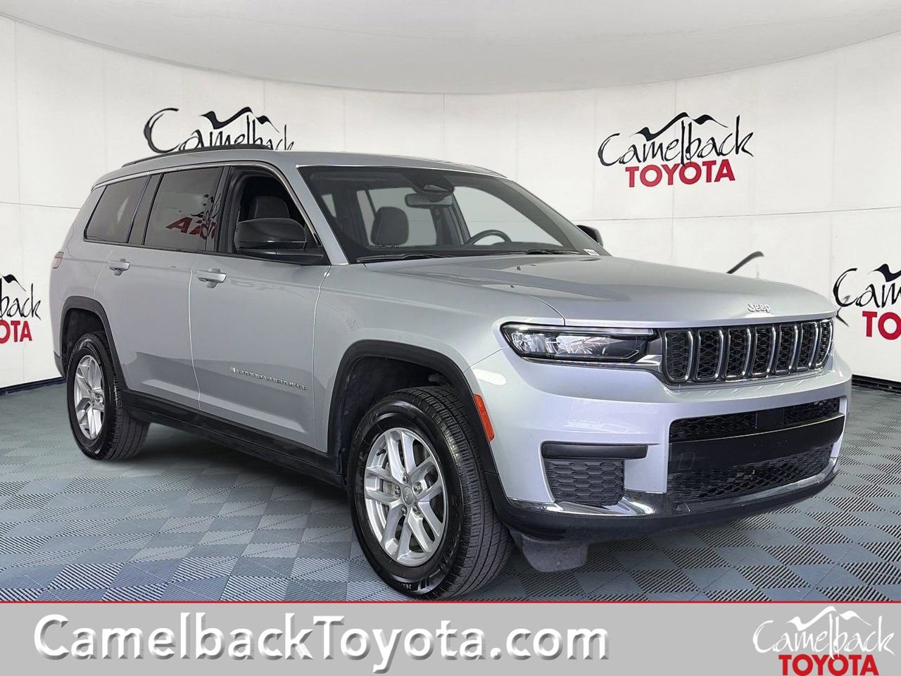 Used 2024 Jeep Grand Cherokee L Laredo