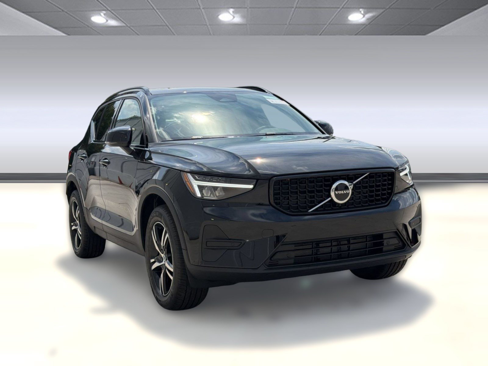 New 2026 Volvo XC40 B5 Core w/ Climate Package AWD/4WD image 7