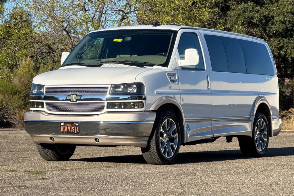 Used 2023 Chevrolet Express 2500 RWD image 8