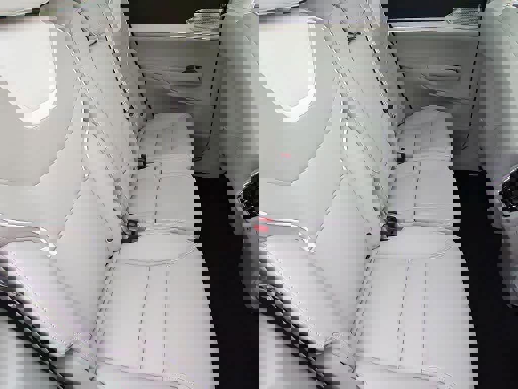 New 2025 Volvo EX90 Ultra w/ Protection Package Premier image 20