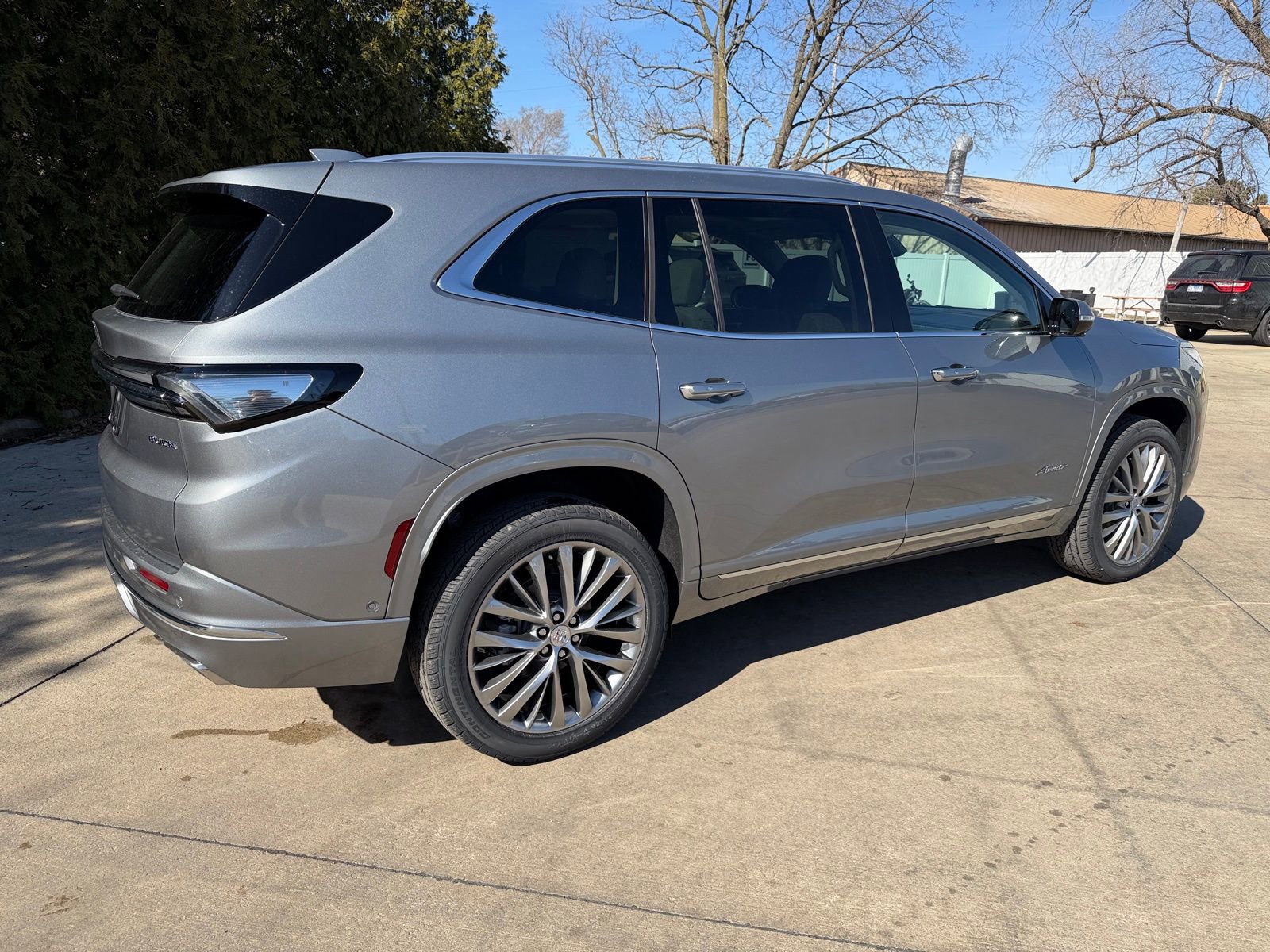 New 2026 Buick Enclave Avenir w/ Super Cruise Package AWD/4WD image 34