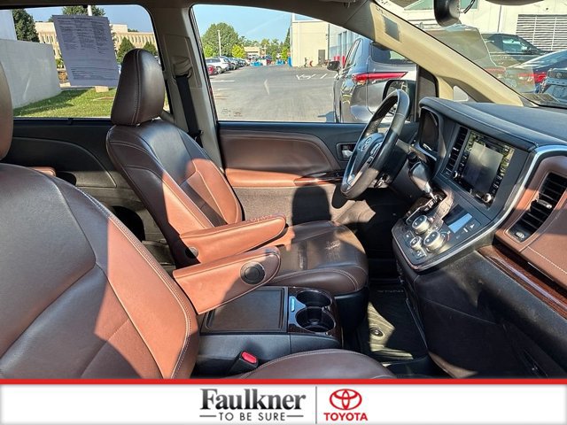 Certified 2018 Toyota Sienna Limited Premium AWD/4WD image 23