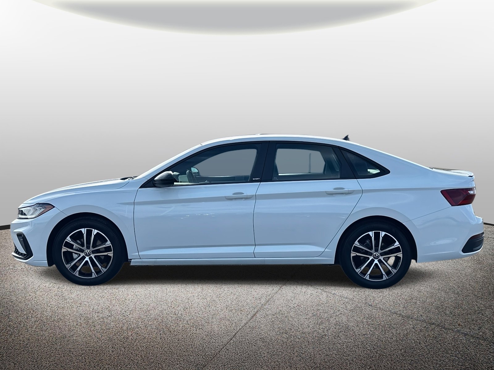 Used 2025 Volkswagen Jetta Sport image 2