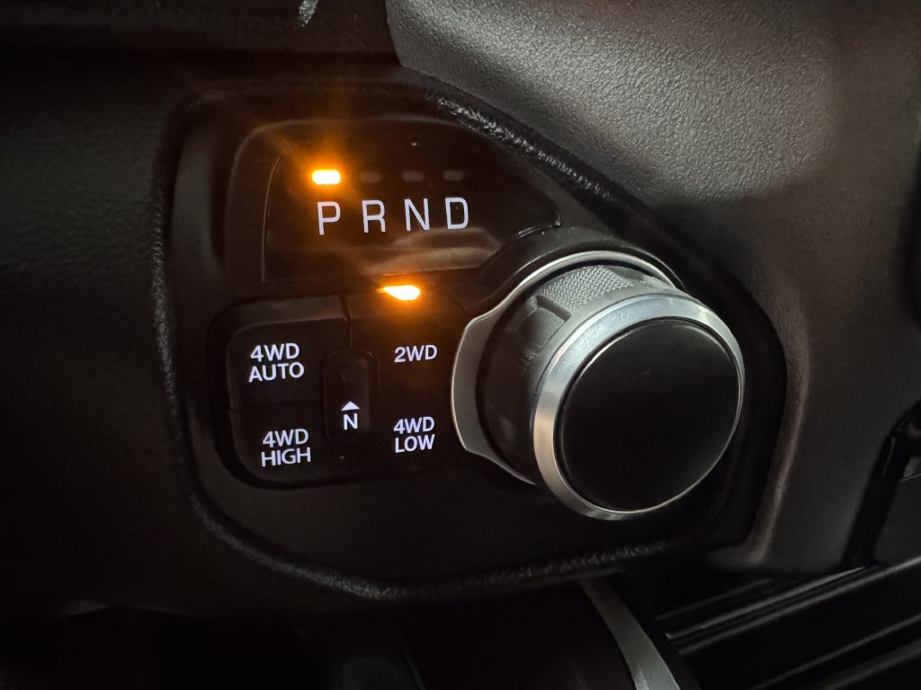 Used 2022 RAM 1500 Big Horn AWD/4WD image 36
