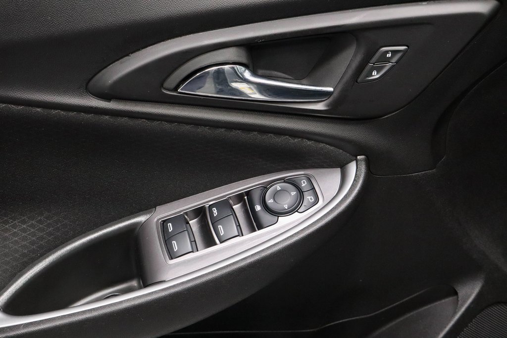 Used 2024 Chevrolet Malibu LT image 23