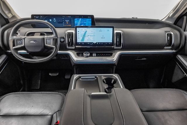 Used 2025 Ford Expedition Max Platinum w/ Driver's Package AWD/4WD image 33