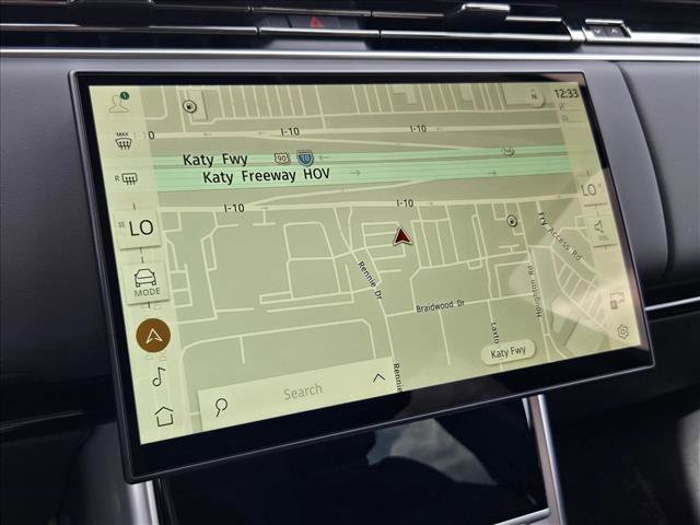 New 2026 Land Rover Range Rover SE image 13