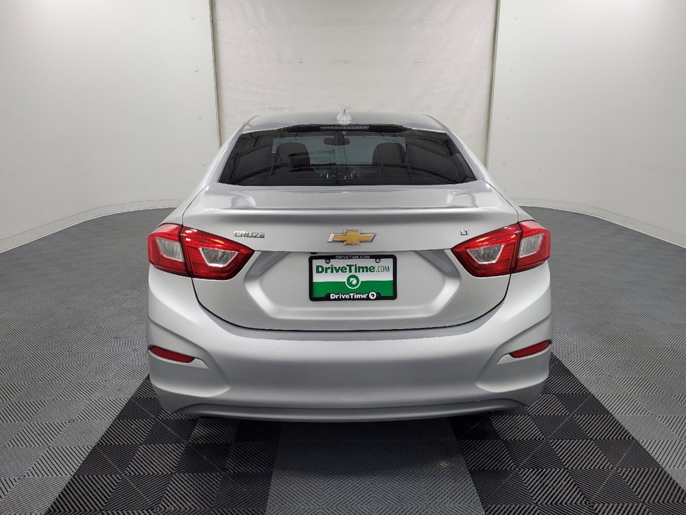 Used 2017 Chevrolet Cruze LT w/ Convenience Package image 6