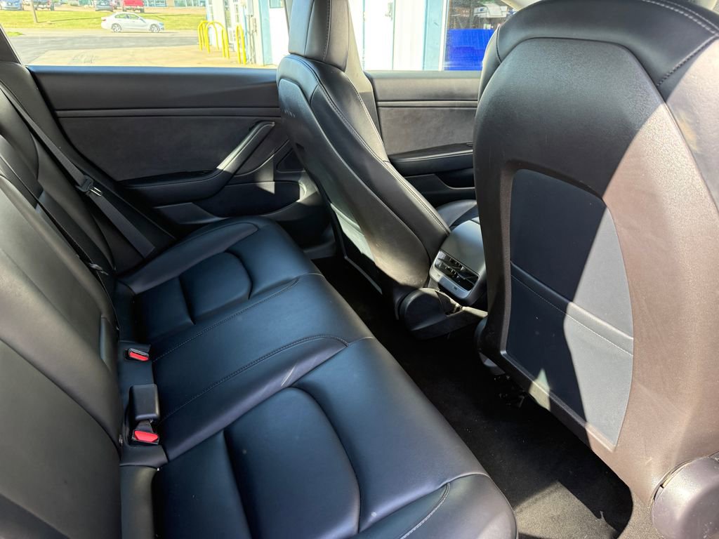 Used 2020 Tesla Model 3 Standard Range image 20