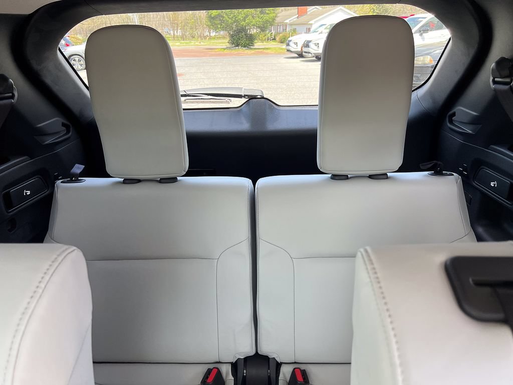 New 2025 Mitsubishi Outlander SE FWD image 32