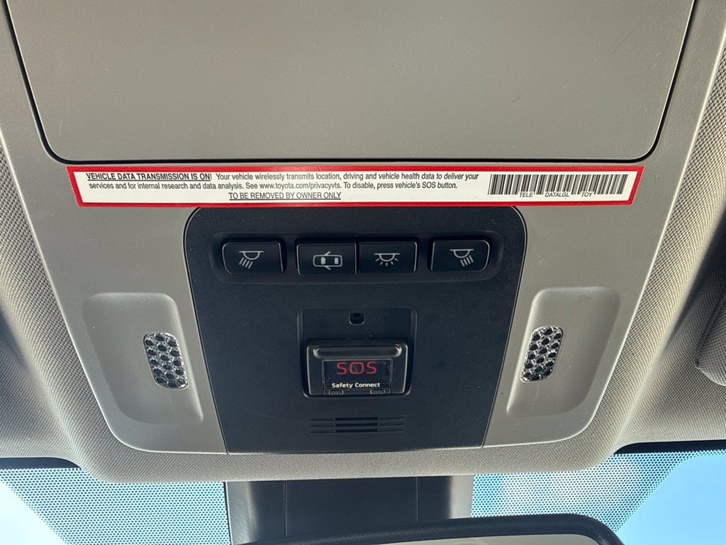 Used 2019 Toyota Camry XSE FWD image 16