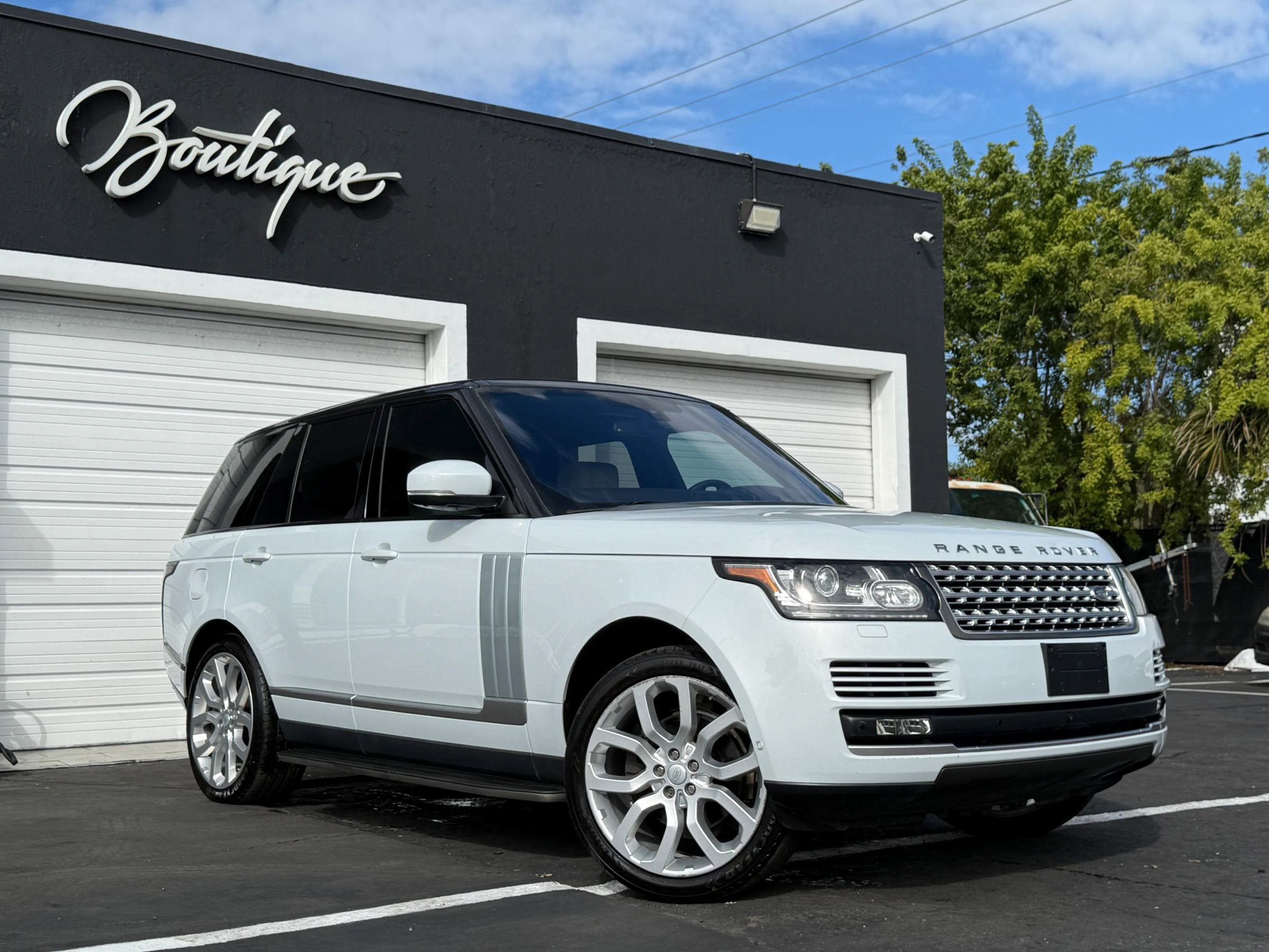 Used 2016 Land Rover Range Rover HSE image 52