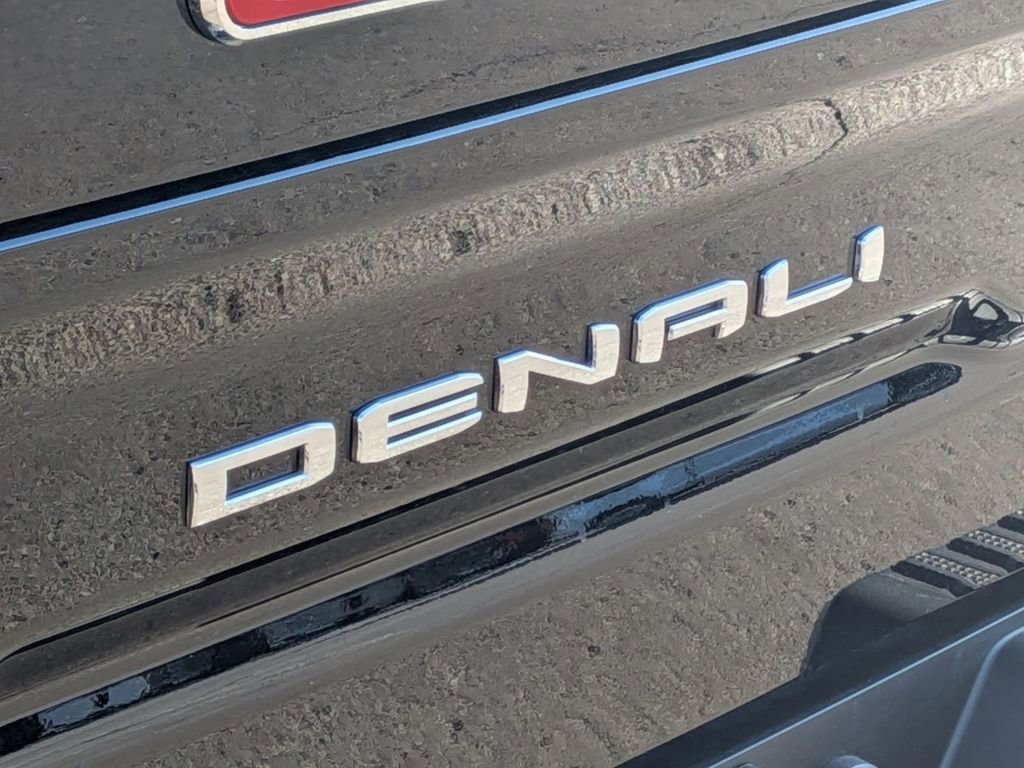 Used 2025 GMC Sierra 1500 Denali w/ Technology Package AWD/4WD image 11