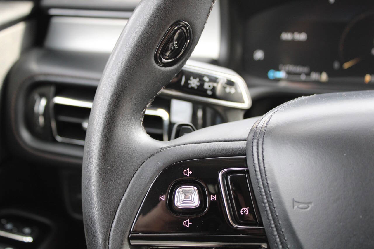 Used 2022 Lincoln Aviator AWD image 24