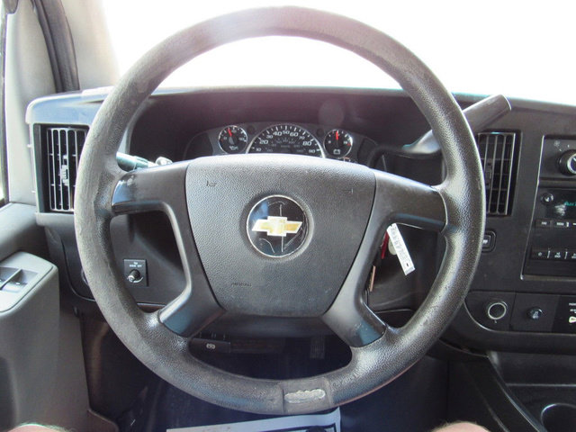 Used 2015 Chevrolet Express 2500 RWD image 31