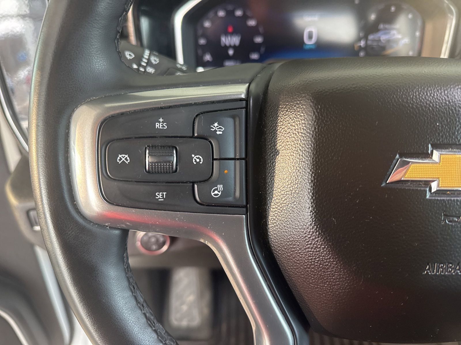 Used 2025 Chevrolet Silverado 2500 LT w/ Convenience Package image 27