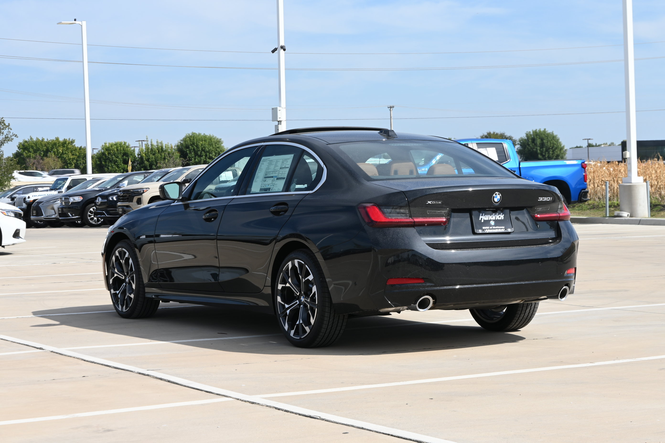 New 2026 BMW 330i xDrive Sedan w/ Premium Package AWD/4WD image 5