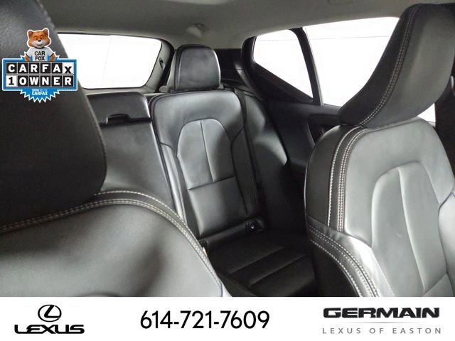 Used 2025 Volvo XC40 B5 Plus image 20