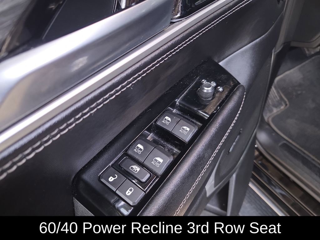 Used 2023 Jeep Wagoneer Series III w/ Preferred Equipment Group image 12