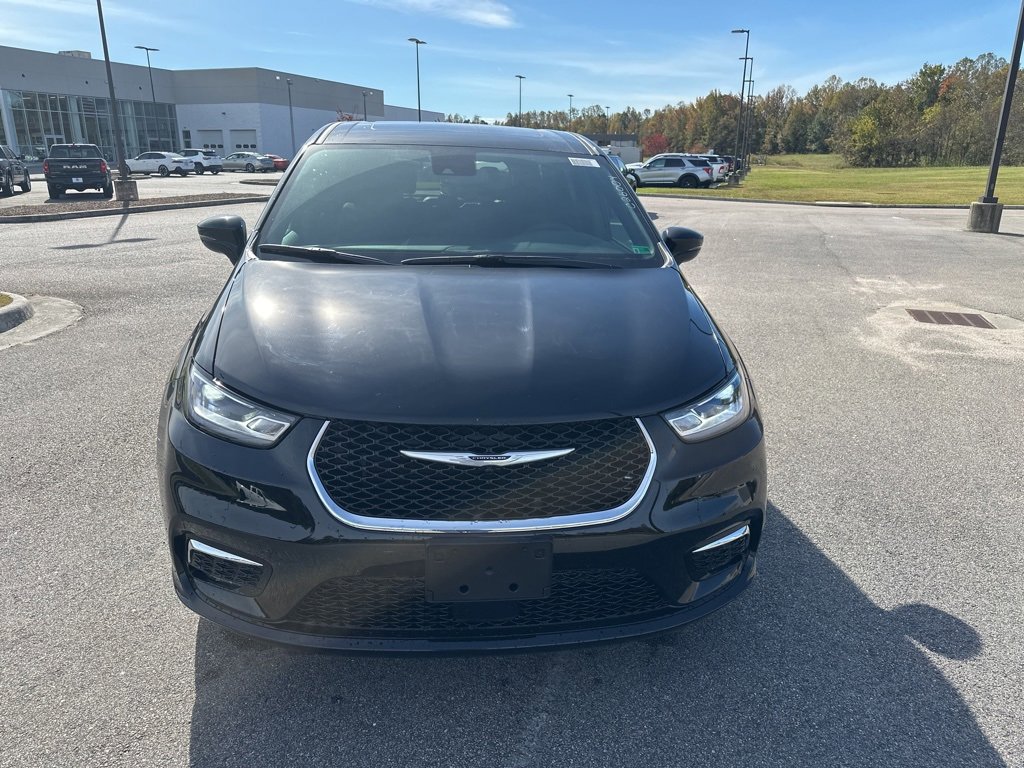 New 2026 Chrysler Pacifica Select image 8
