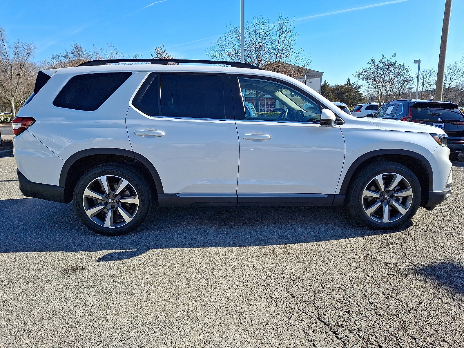 Used 2024 Honda Pilot Elite image 7