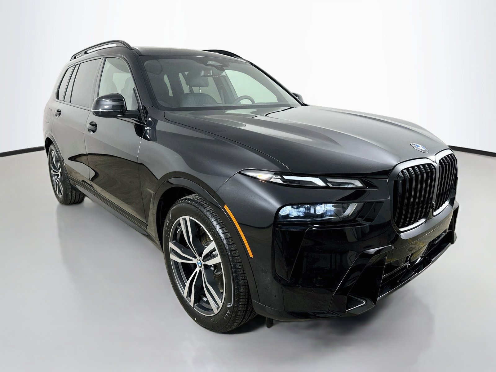 New 2027 BMW X7 xDrive40i w/ M Sport Package AWD/4WD image 3