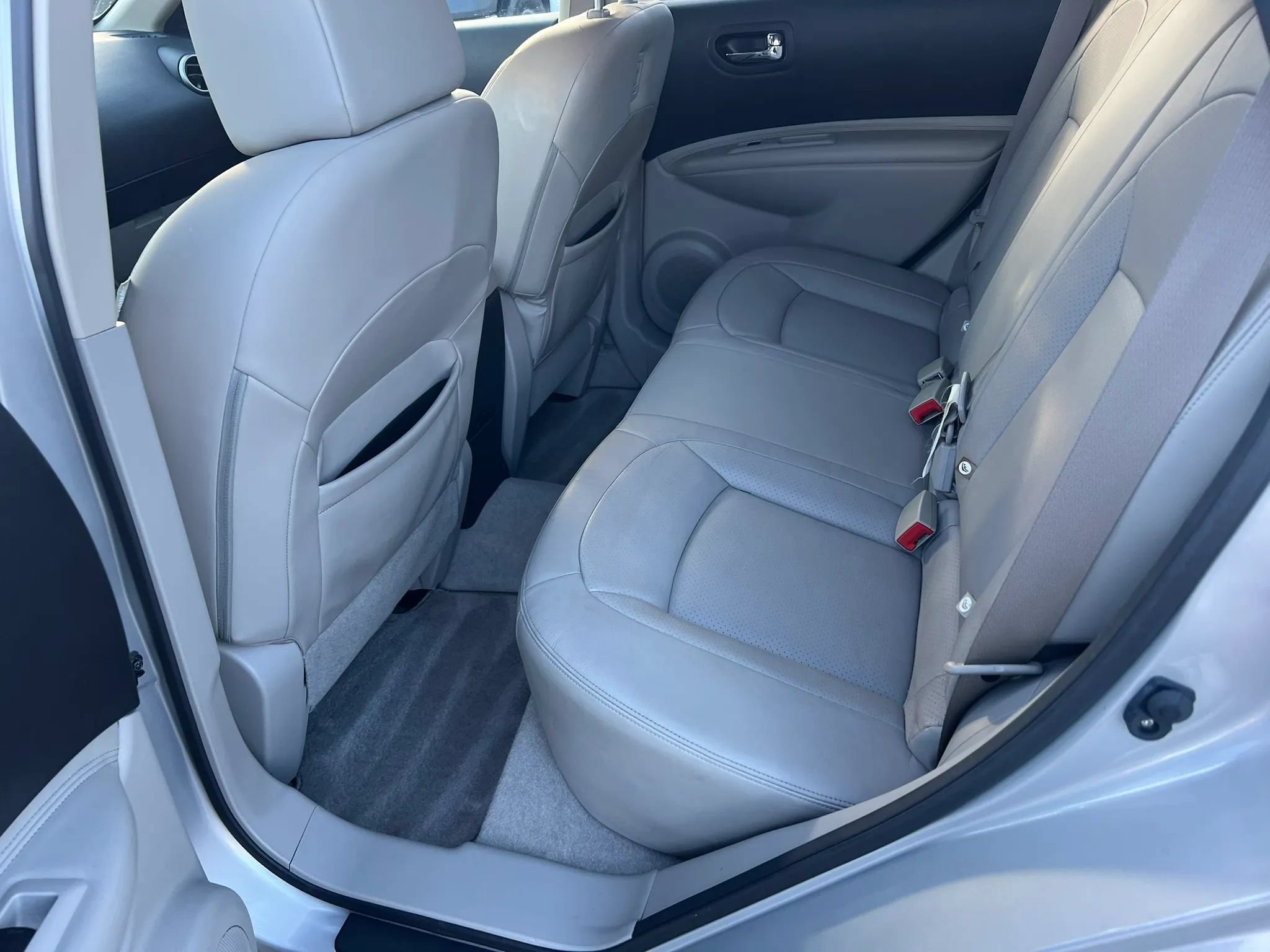 Used 2013 Nissan Rogue SL FWD image 16